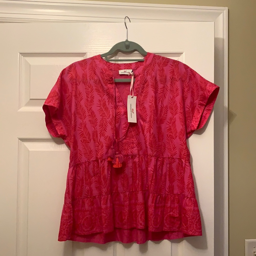 Vineyard Vines painted palm tiered top.Size S.NWT